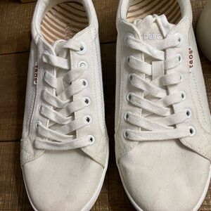 Taos White and Tan Canvas Sneakers